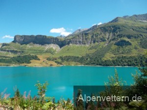 Der Lac de Roselend mit seiner typisch türkisbaluen Farbe - fast zu schön um weiterzufahren
