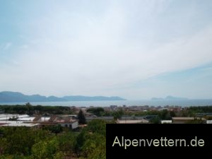 Panorama: Kurz nach dem Colle Sant'Alfonso erwartet uns eine unvergessliche Sicht auf die Amalfiküste